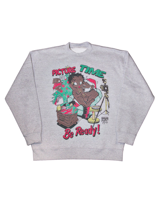 CHRISTMAS PICTURE CREWNECK